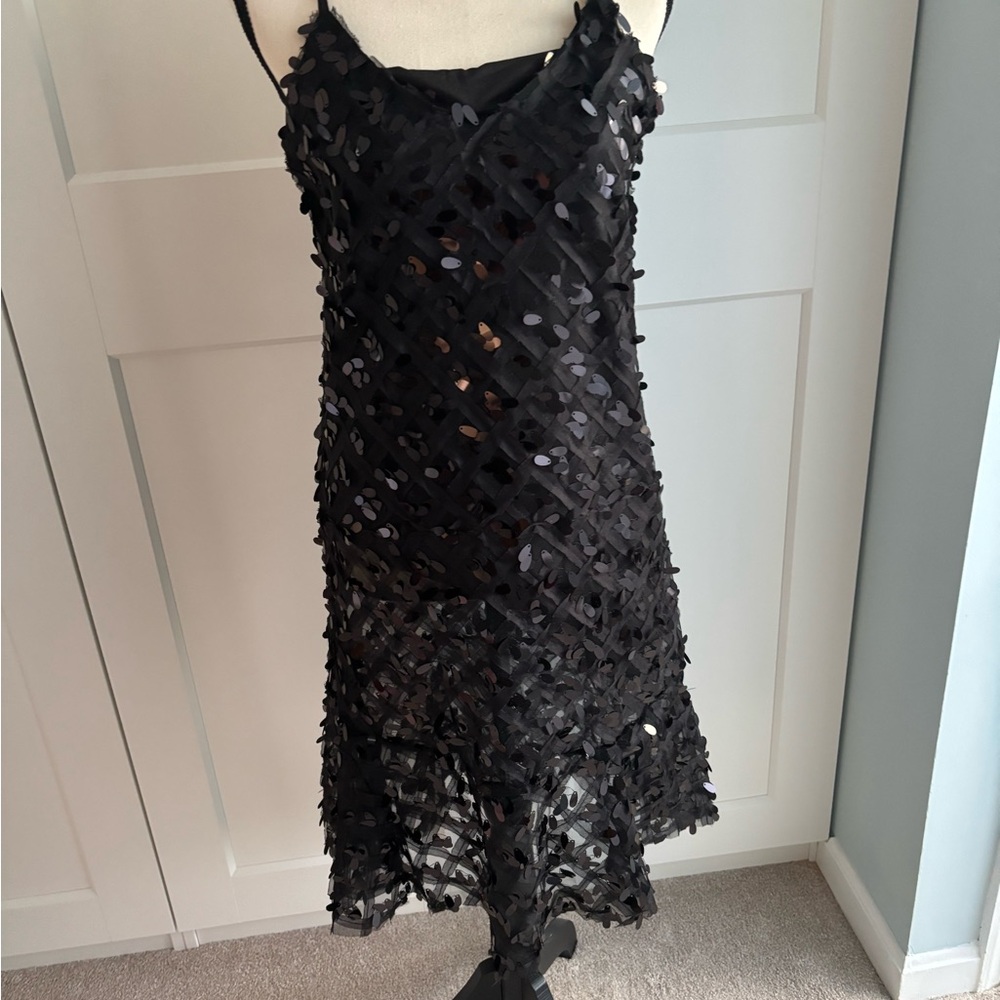 Chic Black Sleeveless Dress